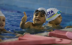 Çocuk Yüzme Eğitimi Albümü 1