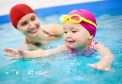  Profesyonel Yüzücü Olarak Yetişecek Bebekler